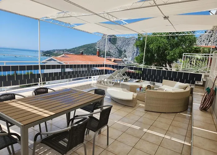 Apartment Vista Omis